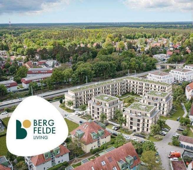 2-Zimmer Wohnung mit Balkon, Blick in den grünen Innenhof